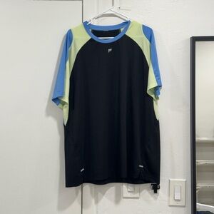 Fabletics crew neck tshirt